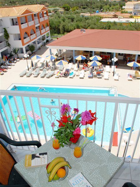 Hotel Deluxe